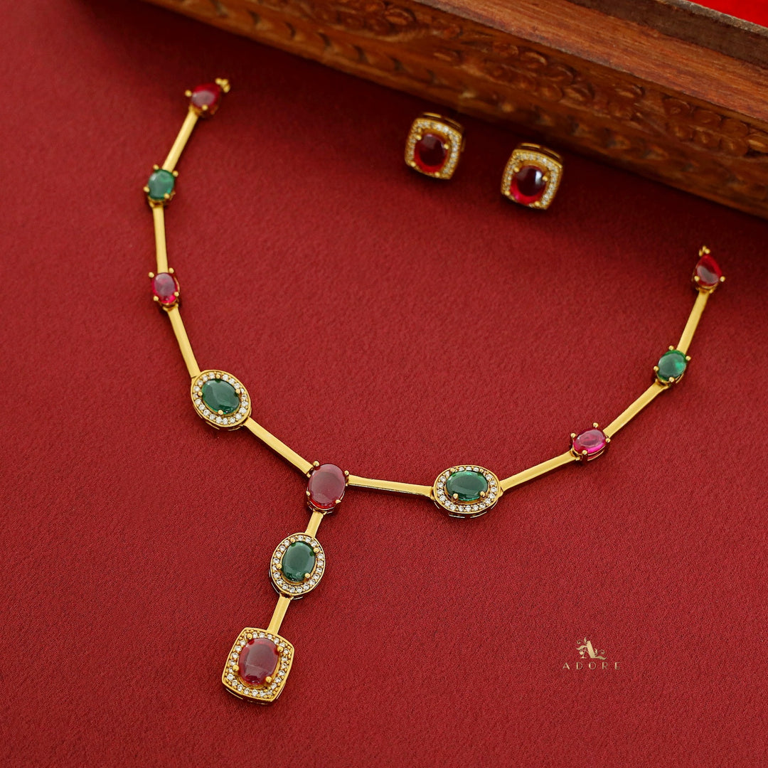 Dhruvika Short Neckpiece With Stud
