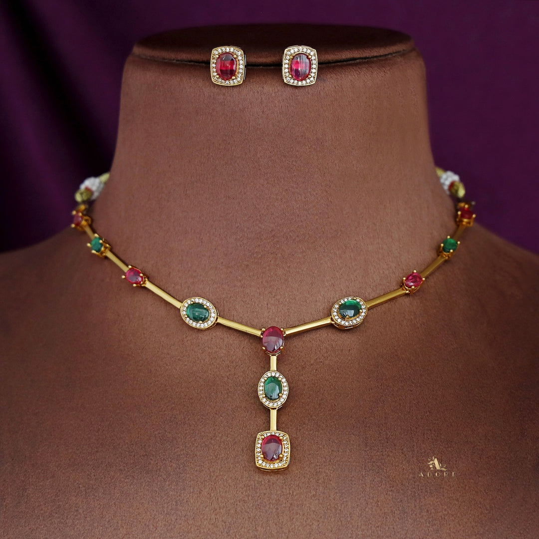 Dhruvika Short Neckpiece With Stud