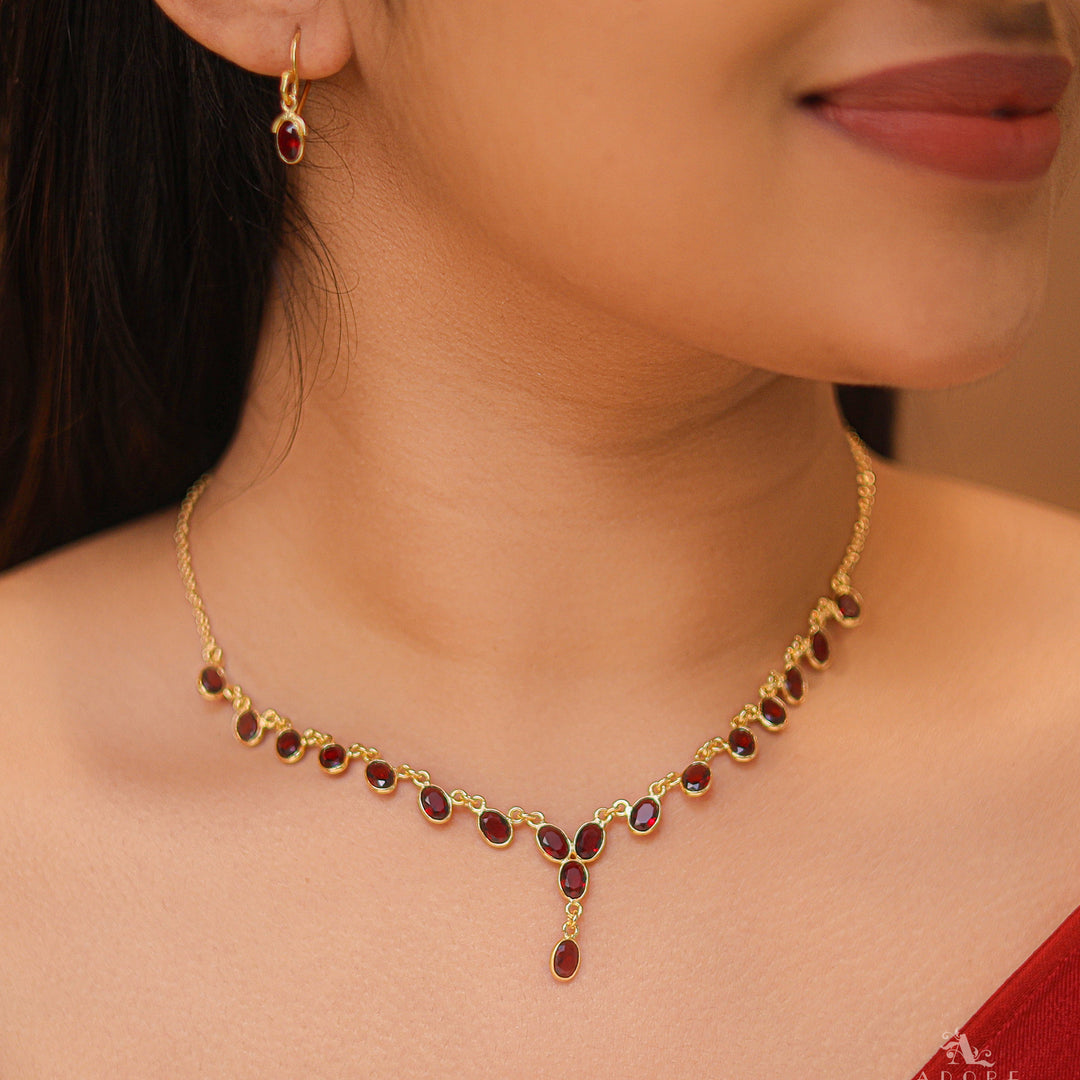 Zeeya Golden Oval Glossy Neckpiece With Drop
