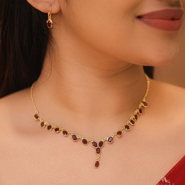 Zeeya Golden Oval Glossy Neckpiece With Drop
