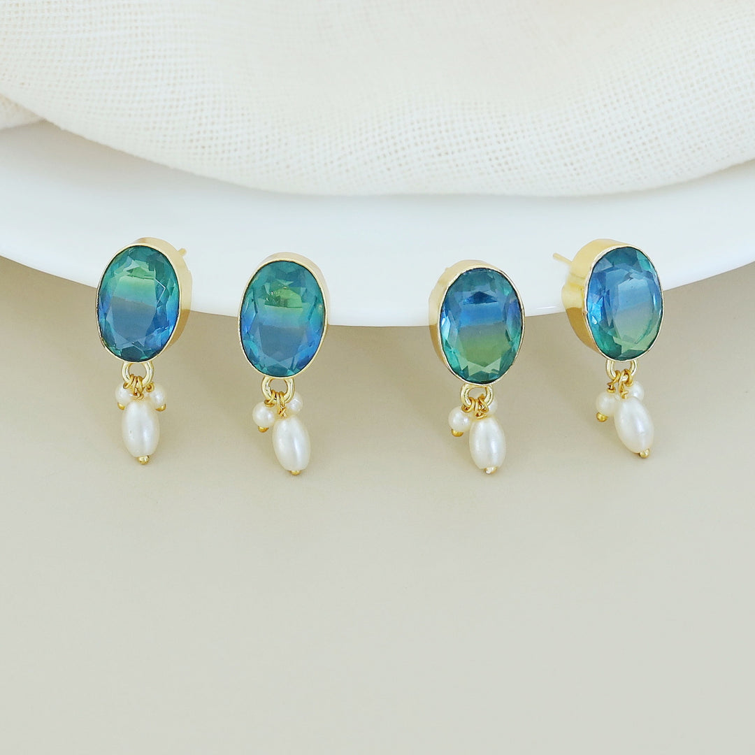 Liv Glossy Oval Pearl Earring