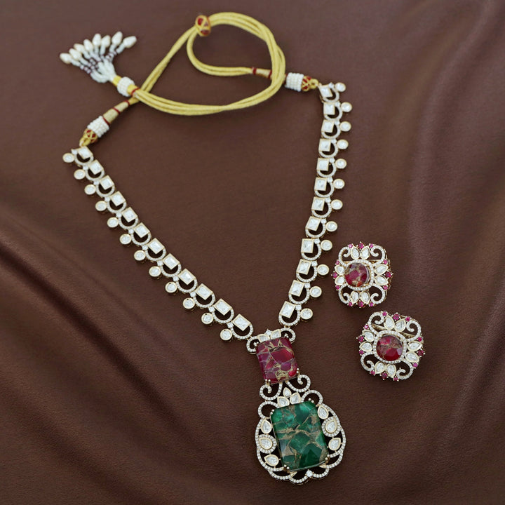 Tarinika Kundan Stone Neckpiece With Earring