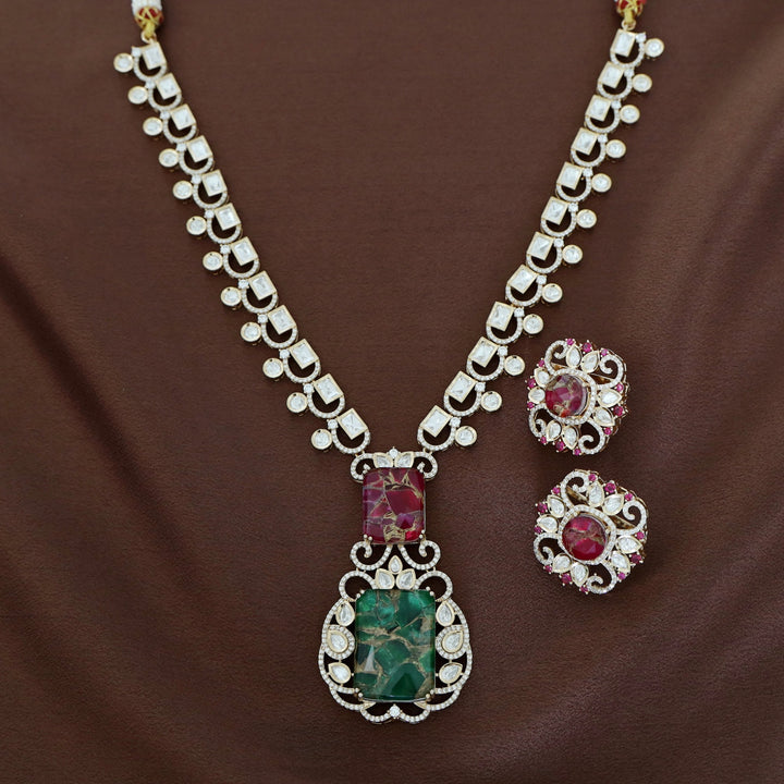 Tarinika Kundan Stone Neckpiece With Earring