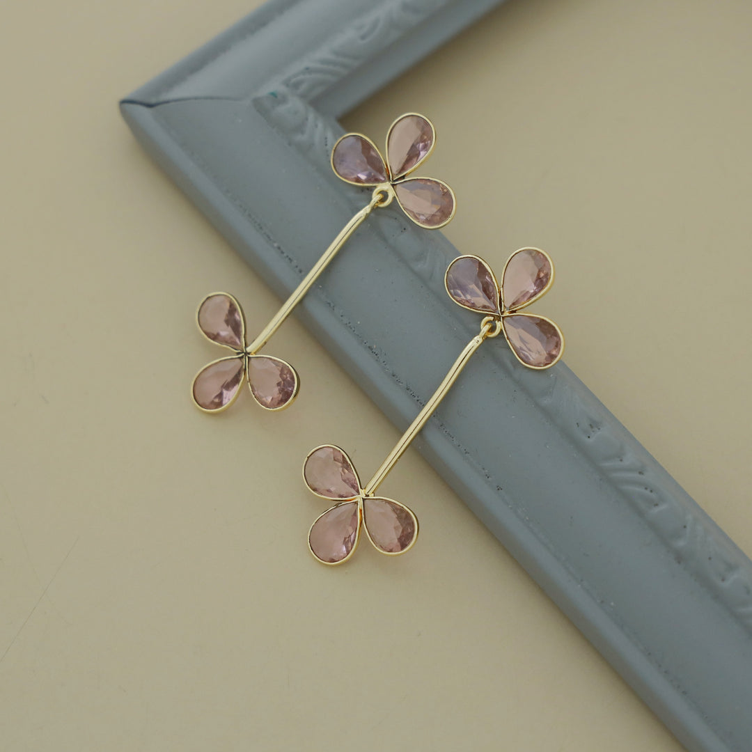 Yareli 3 Petal Floral Glossy Earring