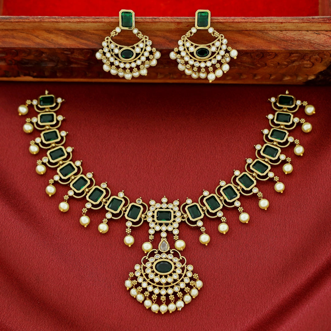 Eshma Golden Pearl Glossy Stone Neckpiece With Earring