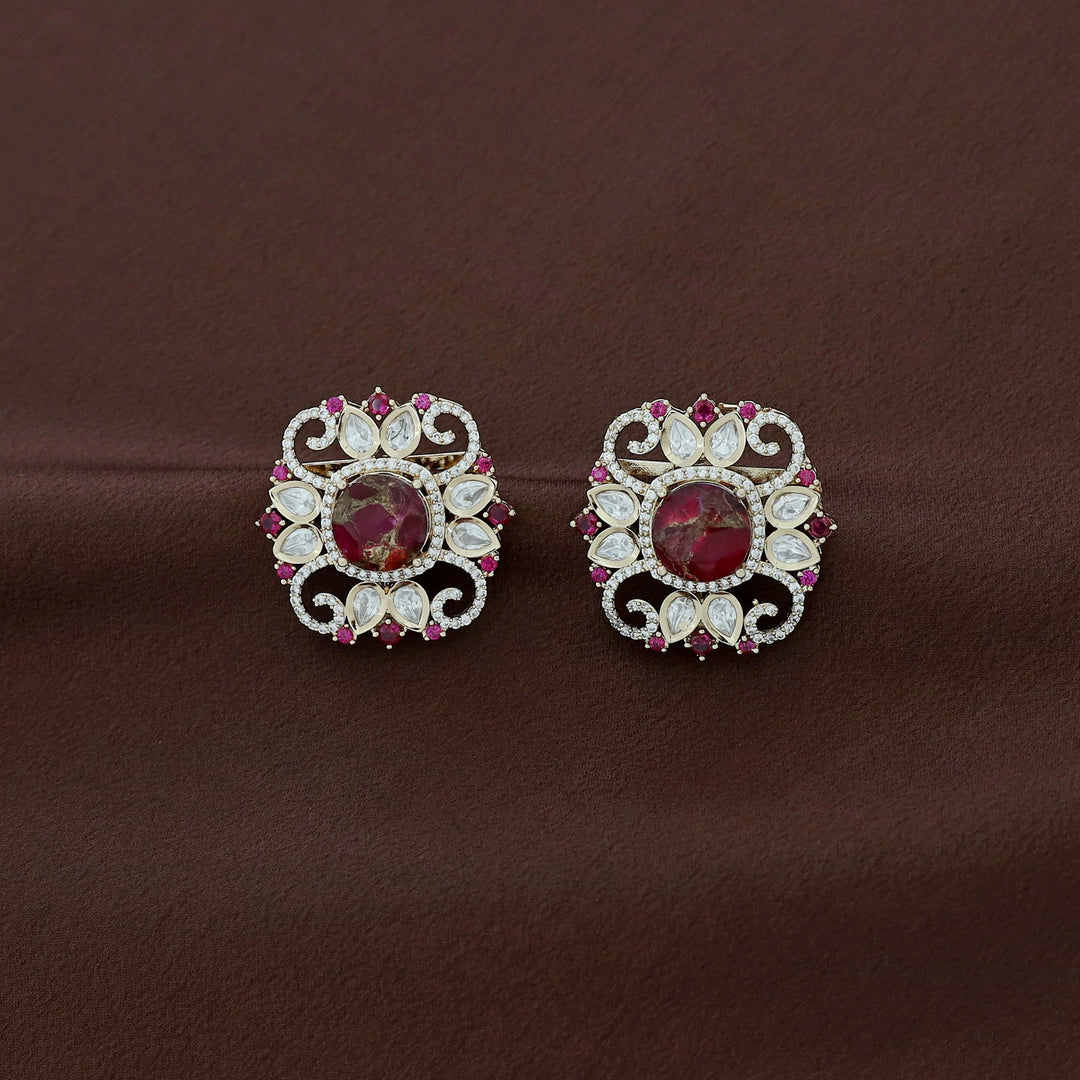 Tarinika Kundan Stone Neckpiece With Earring