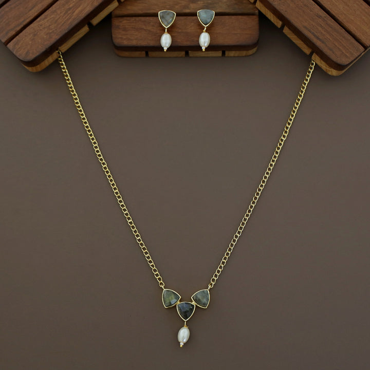 Eesha Golden Glossy Pearl Neckpiece