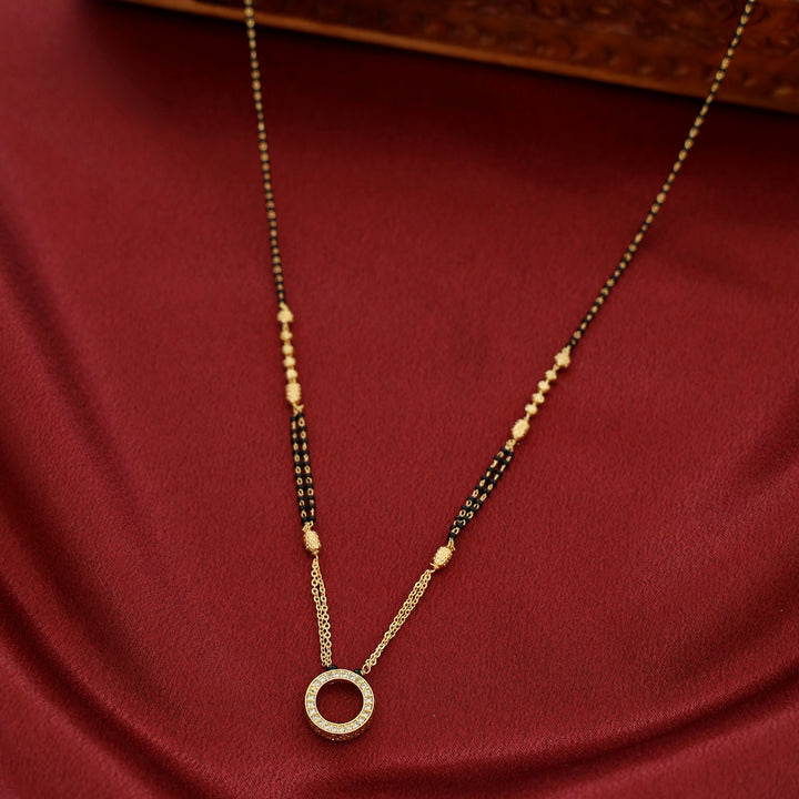 Haashni Circle Pendant Mangalsutra