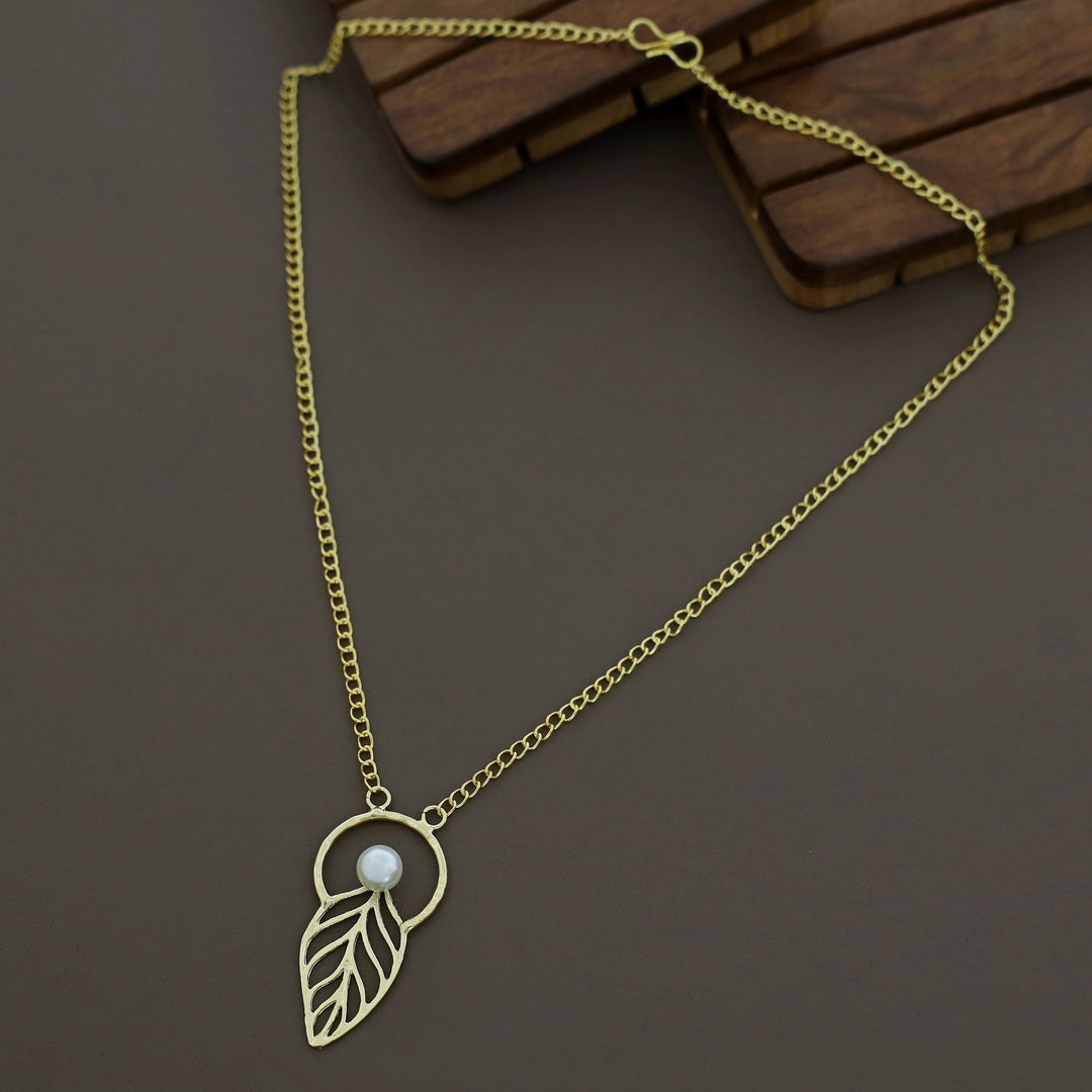 Golden Semi Circle Pearl Leaf Neckpiece