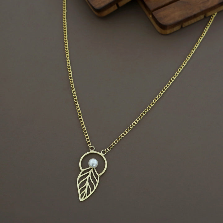 Golden Semi Circle Pearl Leaf Neckpiece