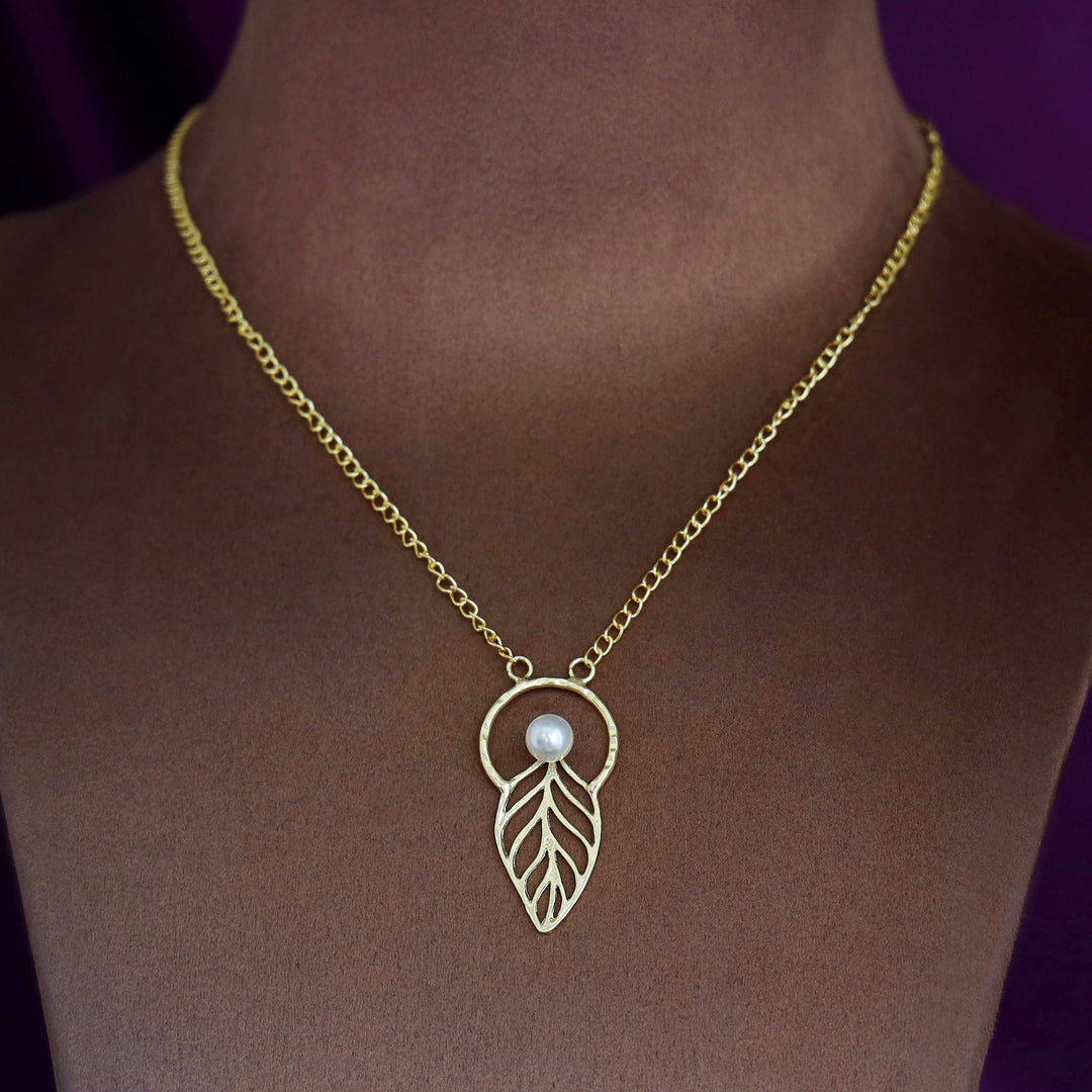 Golden Semi Circle Pearl Leaf Neckpiece