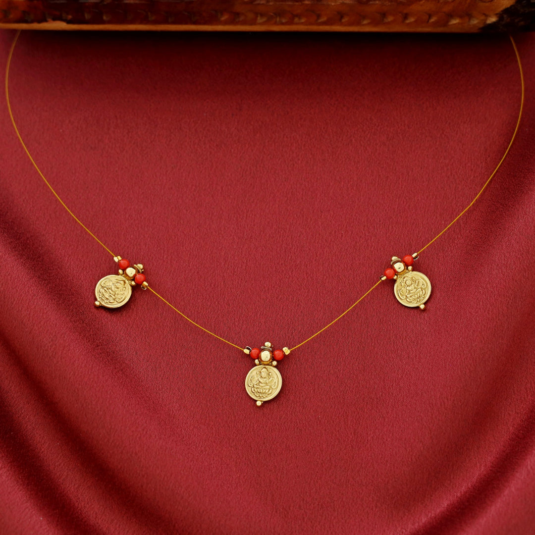 Dhanvi 3 Kashi Beaded String Neckpiece