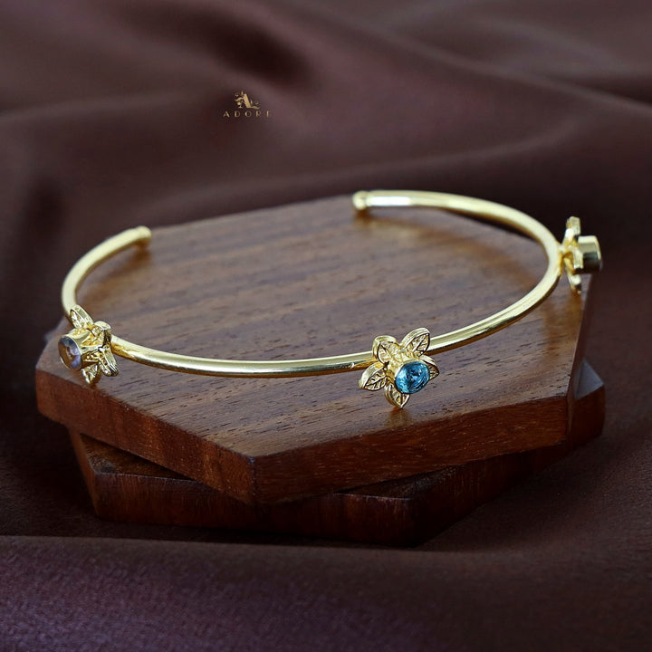 Golden Night Flower Glossy Bangle