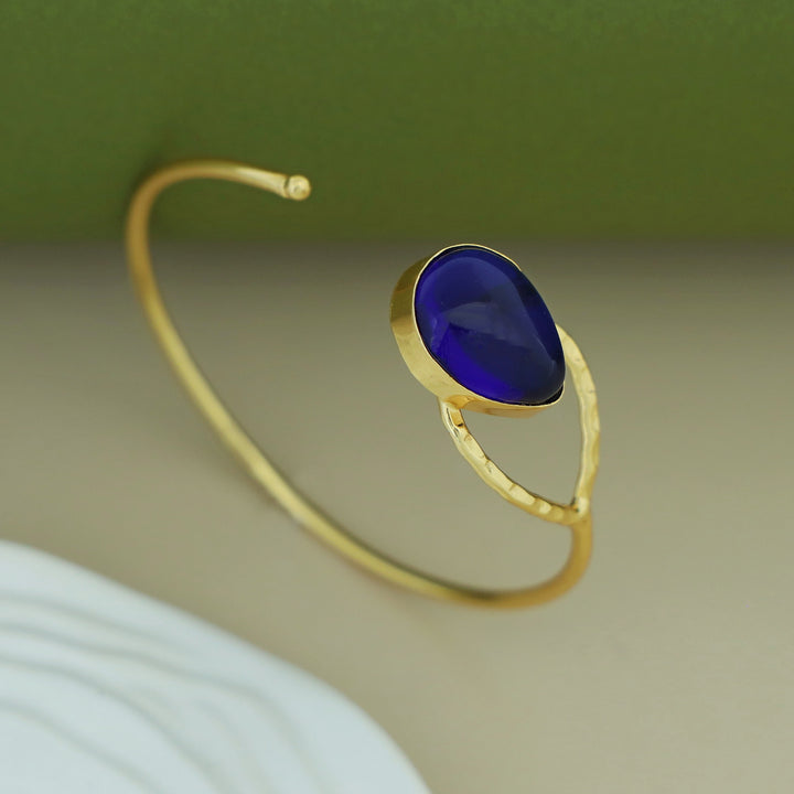 Madhurima Golden Glossy Drop Bangle