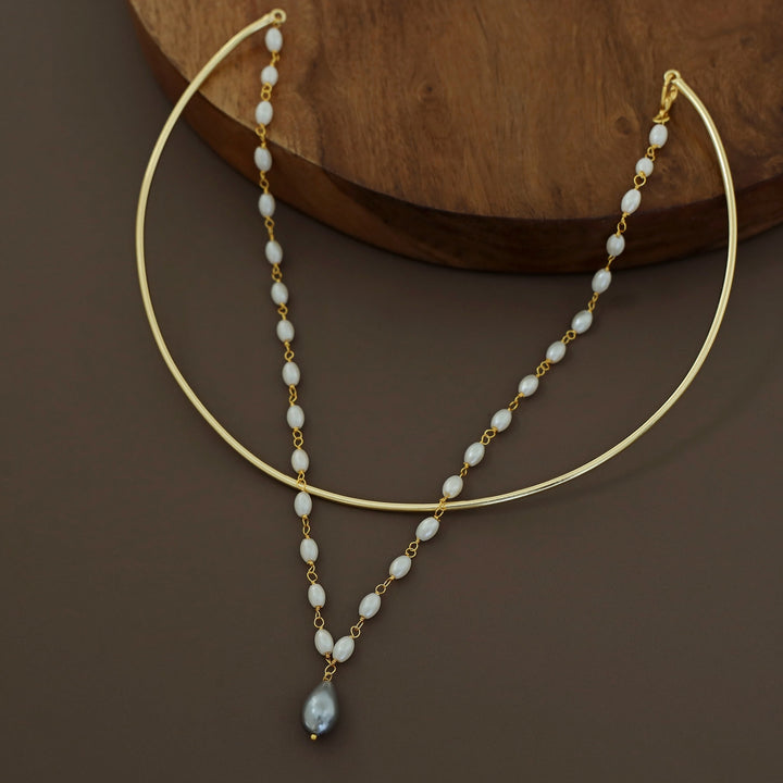 Eleanor Golden Pearl Neck Cuff