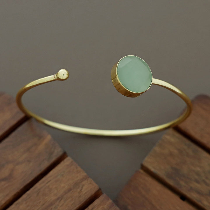 Glossy Ainoha Front Open Bangle