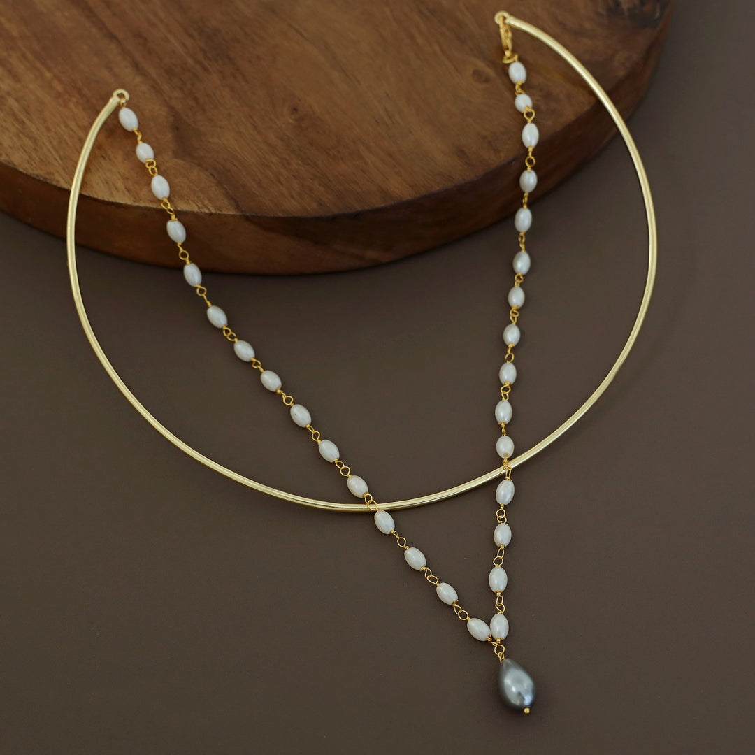 Eleanor Golden Pearl Neck Cuff