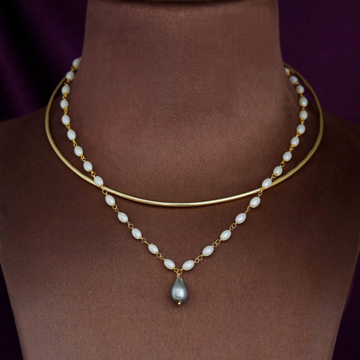 Eleanor Golden Pearl Neck Cuff