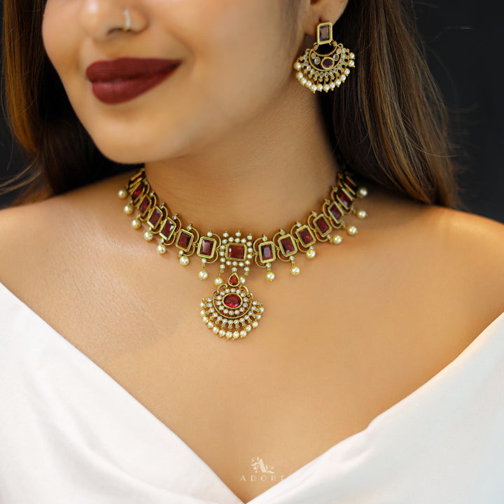 Eshma Golden Pearl Glossy Stone Neckpiece With Earring
