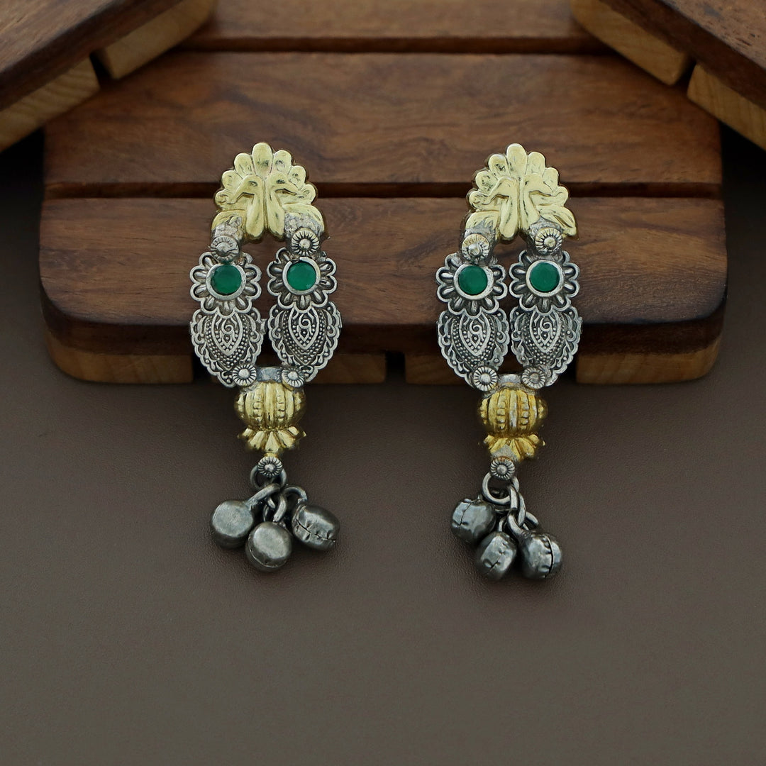 Bhavishya Silver Ghungroo Neckpiece With Earring