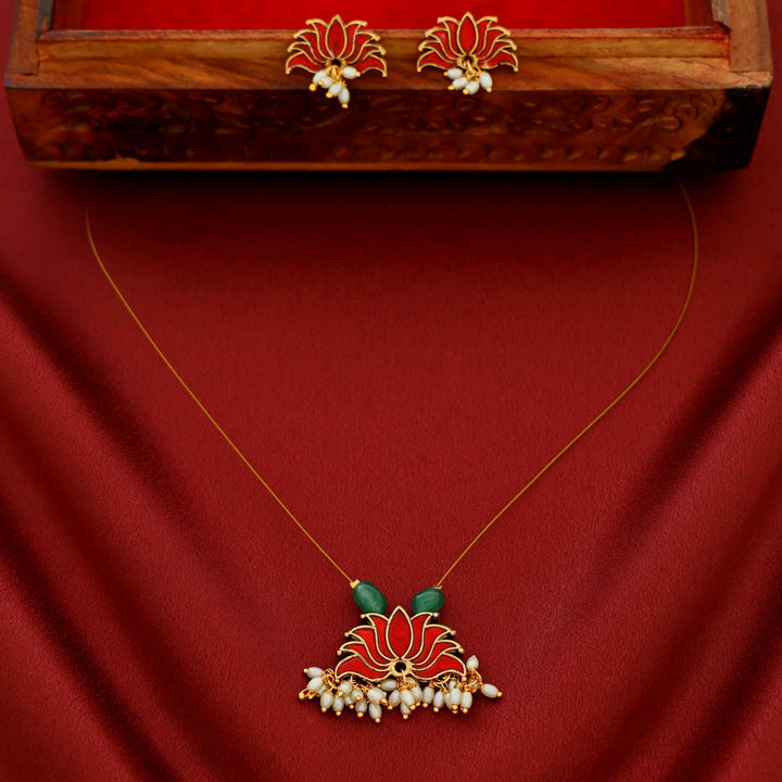 Raksha Lotus Rice Pearl String Neckpiece With Earring