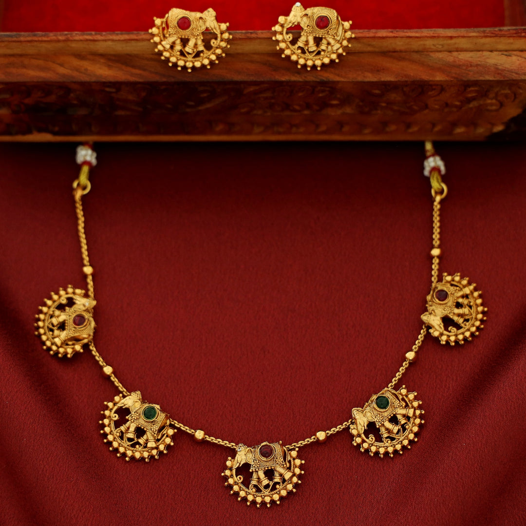 Vihana Gajavanthi Airavath Short Neckpiece With Earring