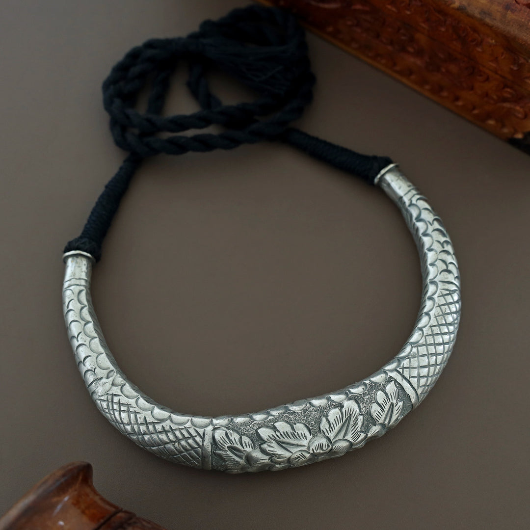 Kelsey Silver Neck Cuff
