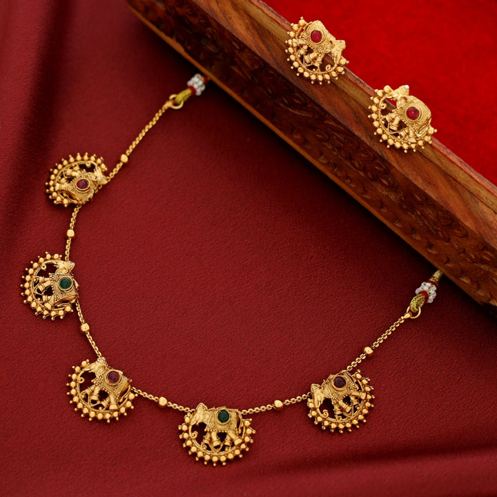 Vihana Gajavanthi Airavath Short Neckpiece With Earring