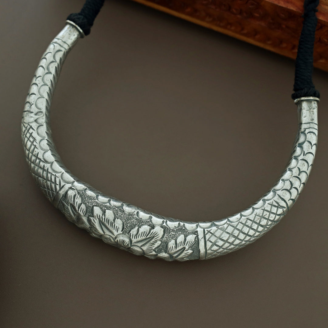 Kelsey Silver Neck Cuff