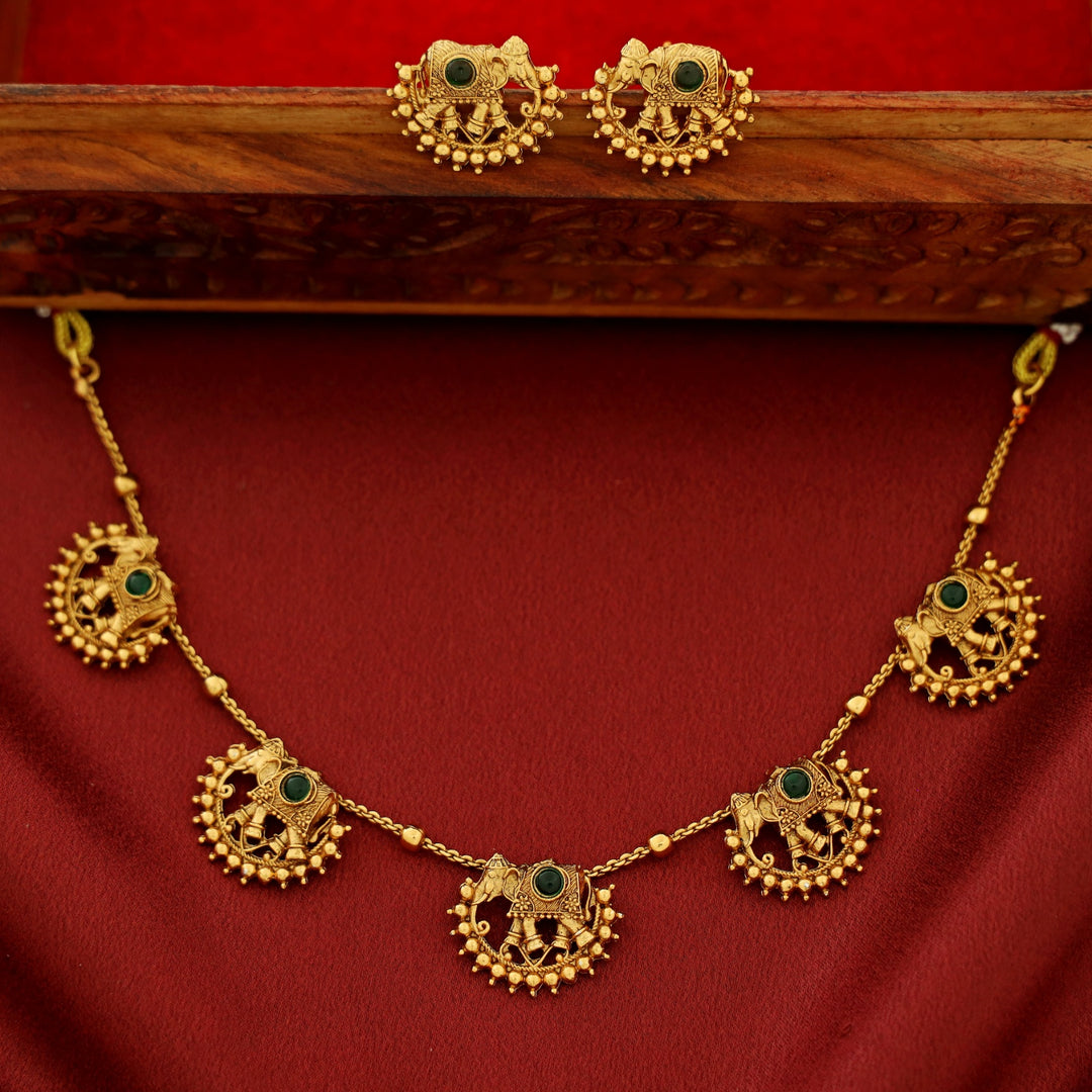 Vihana Gajavanthi Airavath Short Neckpiece With Earring