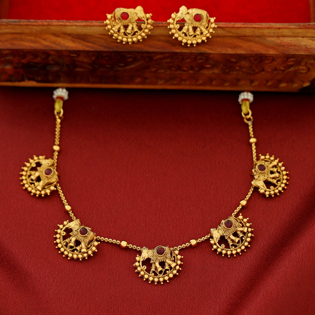 Vihana Gajavanthi Airavath Short Neckpiece With Earring