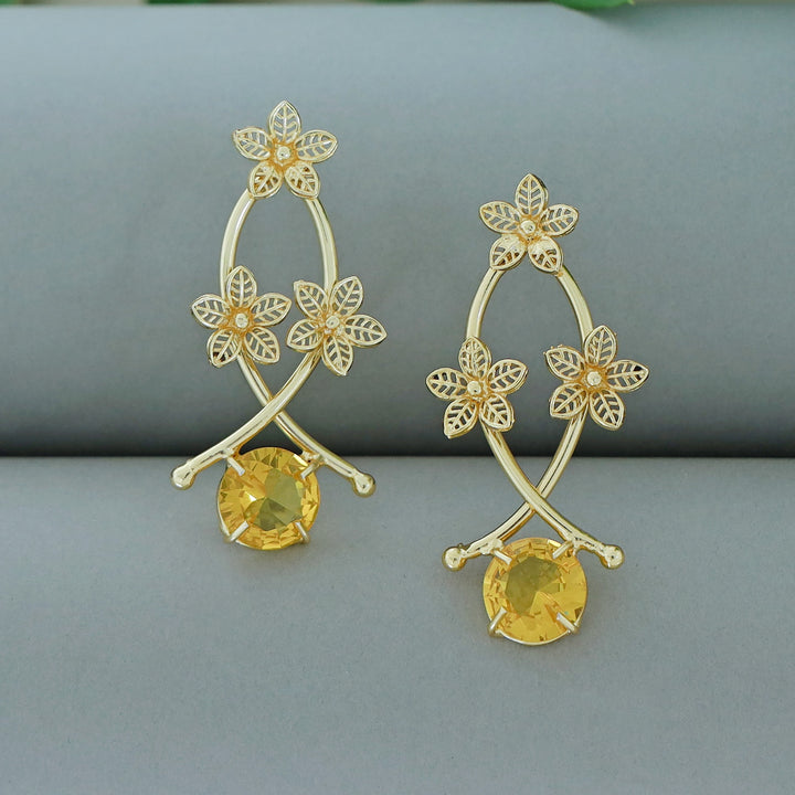 Anara Tri Flower Glossy Claw Earring