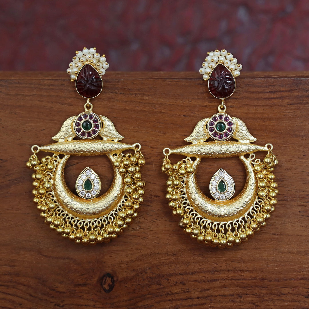 Yadavi Golden Ghungroo Cluster Pearl Earring