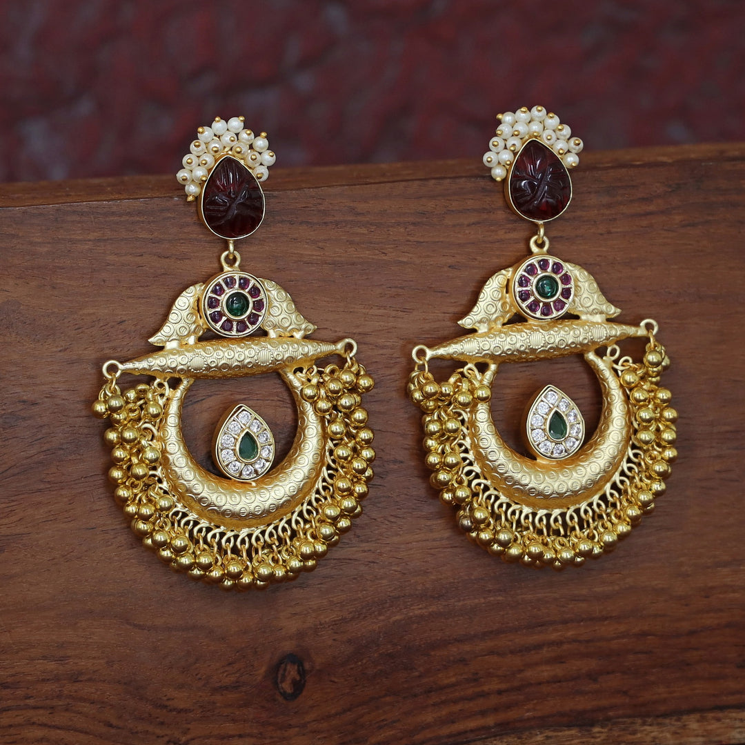 Yadavi Golden Ghungroo Cluster Pearl Earring