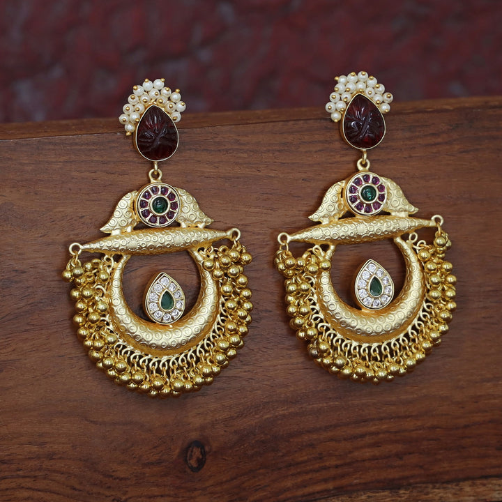 Yadavi Golden Ghungroo Cluster Pearl Earring