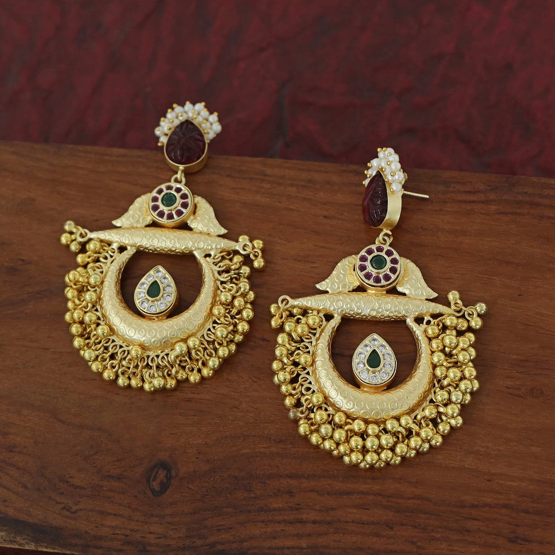 Yadavi Golden Ghungroo Cluster Pearl Earring