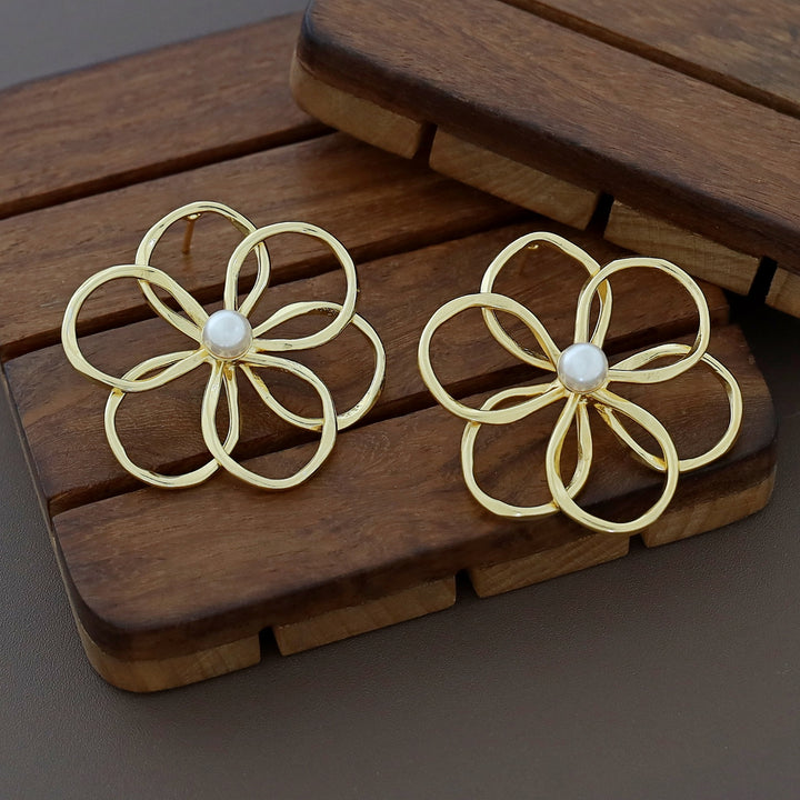 Misha Golden Flower Pearl Earring