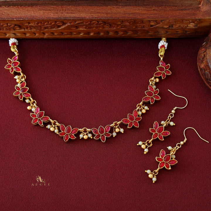 Vidya Flower Pearl And Ball Reversible Neckpiece with Drop