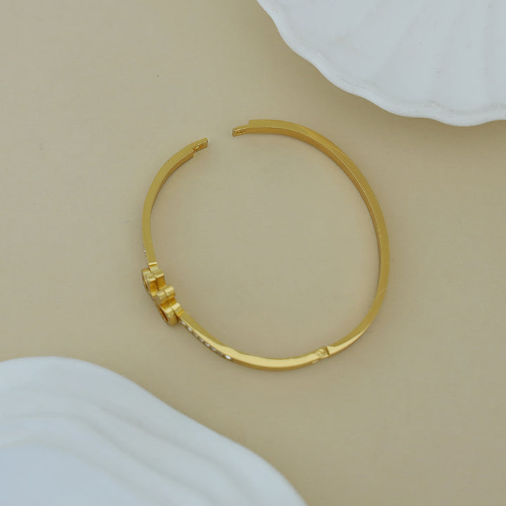 Ninette Openable Bowtie Bangle