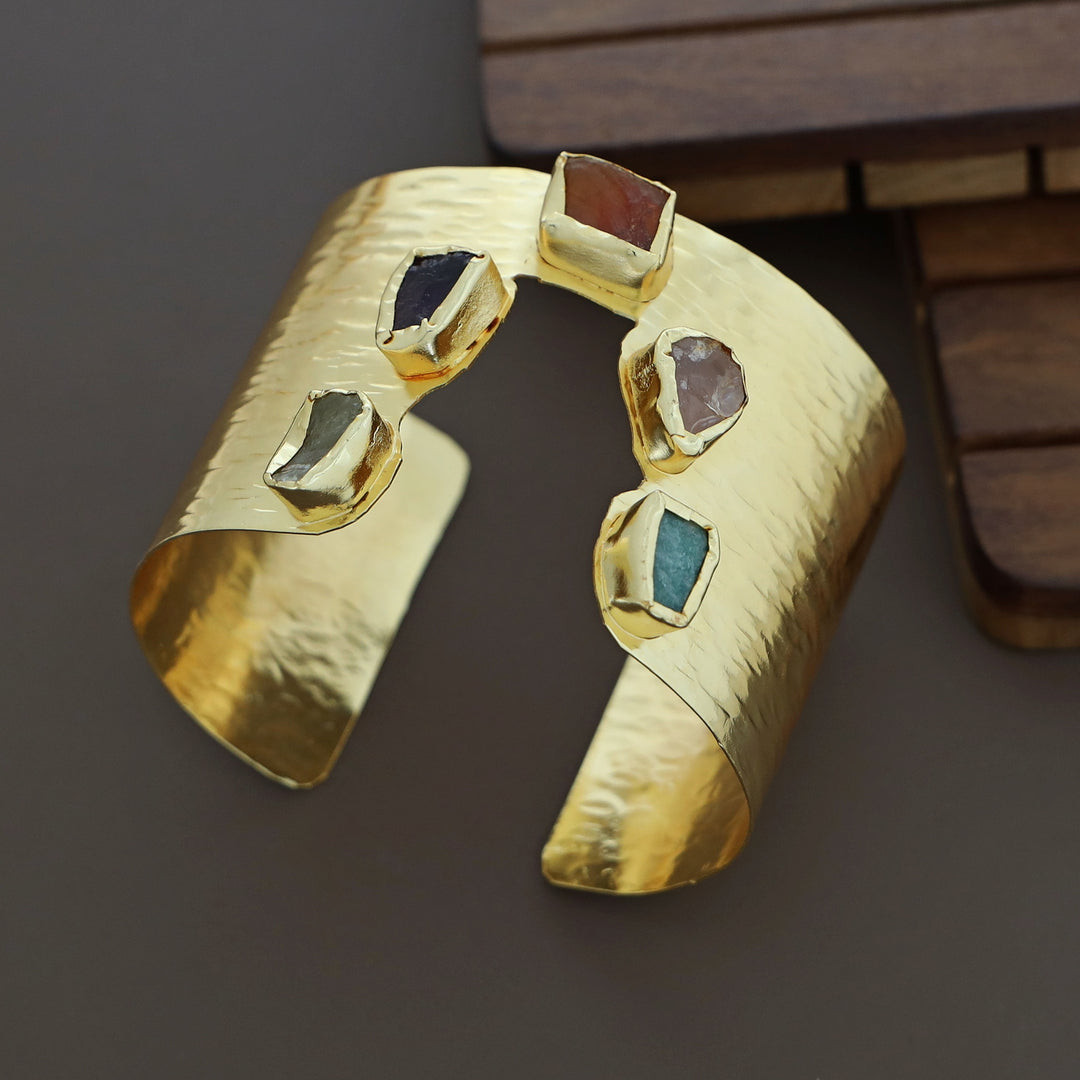 Merle Raw Stone Open Hand Cuff