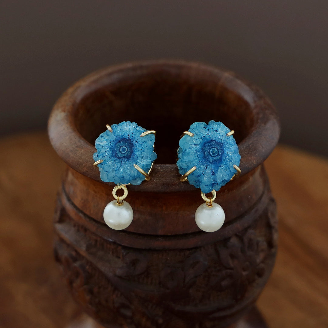 Dyed Solar Agate Claw Pearl Studs