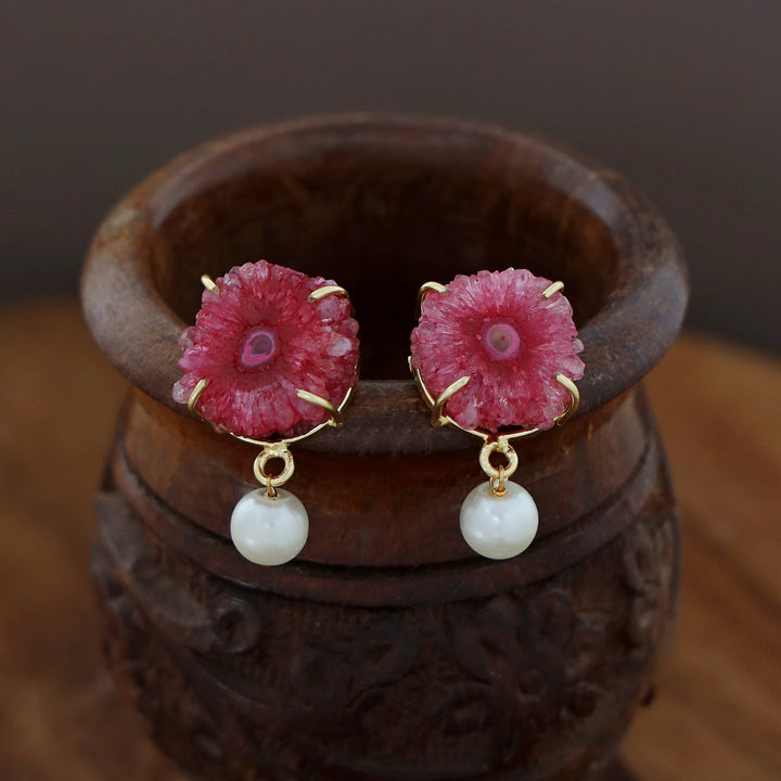 Dyed Solar Agate Claw Pearl Studs