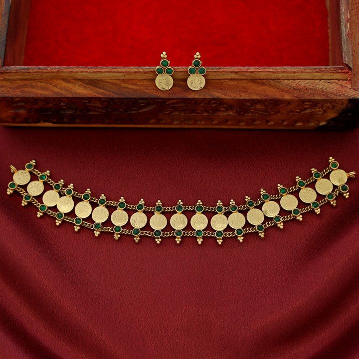 Samvitha Devi Kashi 2 Layer Choker with Earring