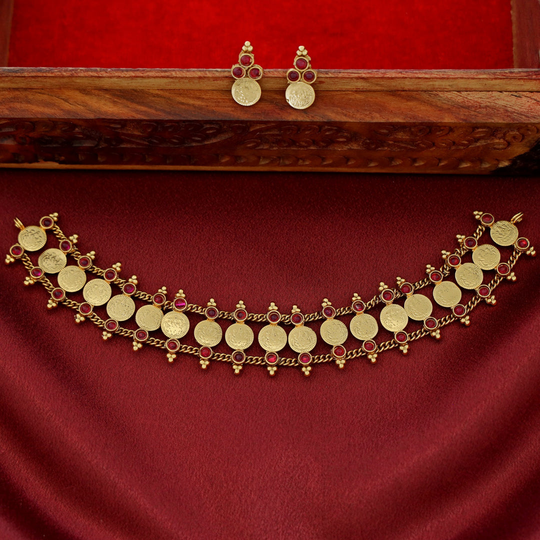 Samvitha Devi Kashi 2 Layer Choker with Earring