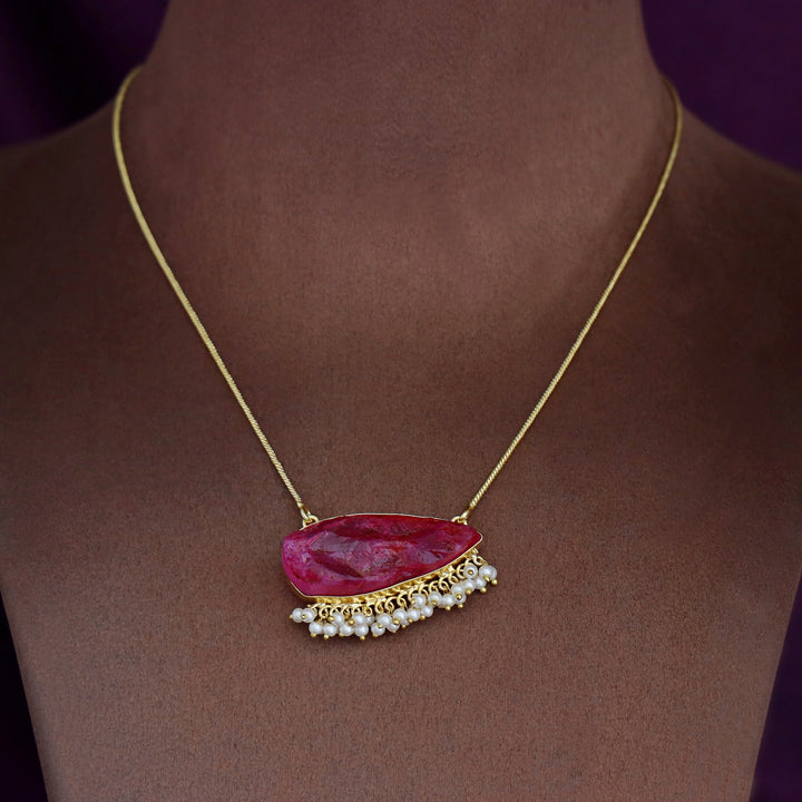 Ayesha Cluster Pearl Dyed Stone Neckpiece