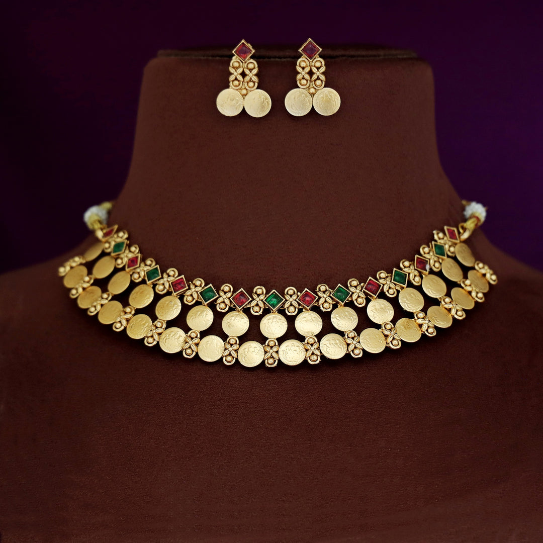 Ridhisha 2 Layer Kashi Short Neckpiece With Earring