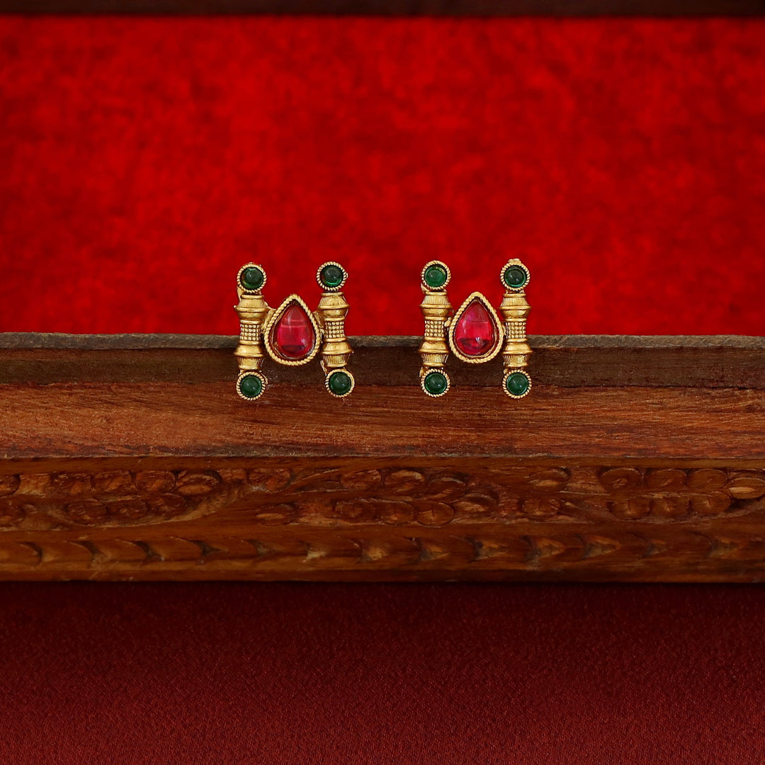 Laha Kemp Short Neckpiece With Earring