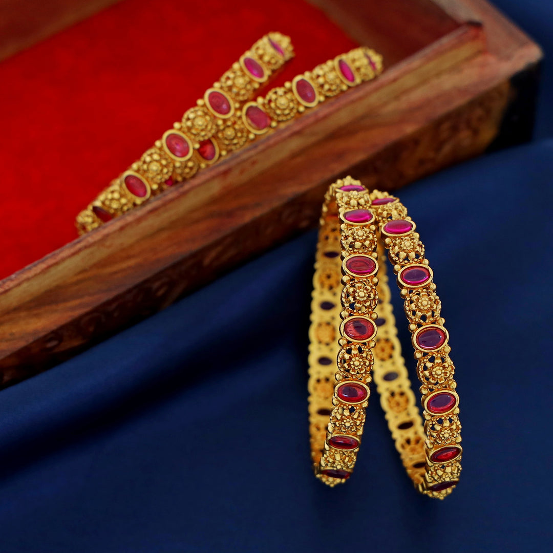 Bhanupriya Floral Kemp Stone Bangle (Set Of 4)