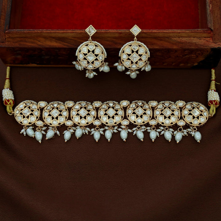 Premium Anagha Kundan Pearl Choker With Earring