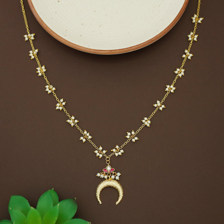 Jihara Cluster Pearl Textured Half Moon Neckpiece
